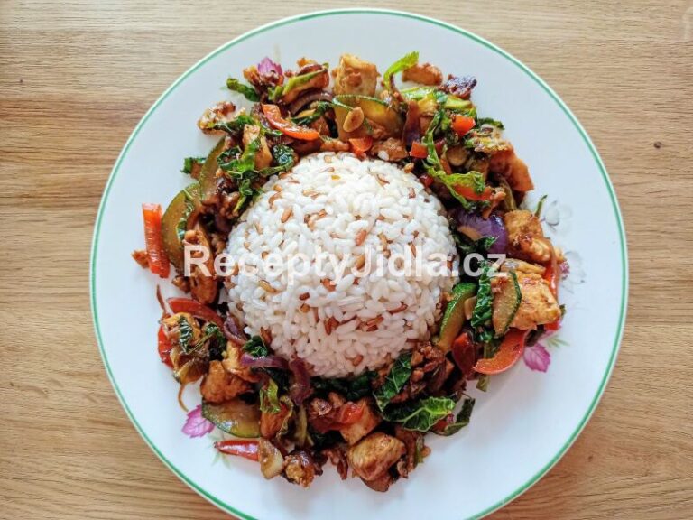 Kuřecí čína se zeleninou a rýží